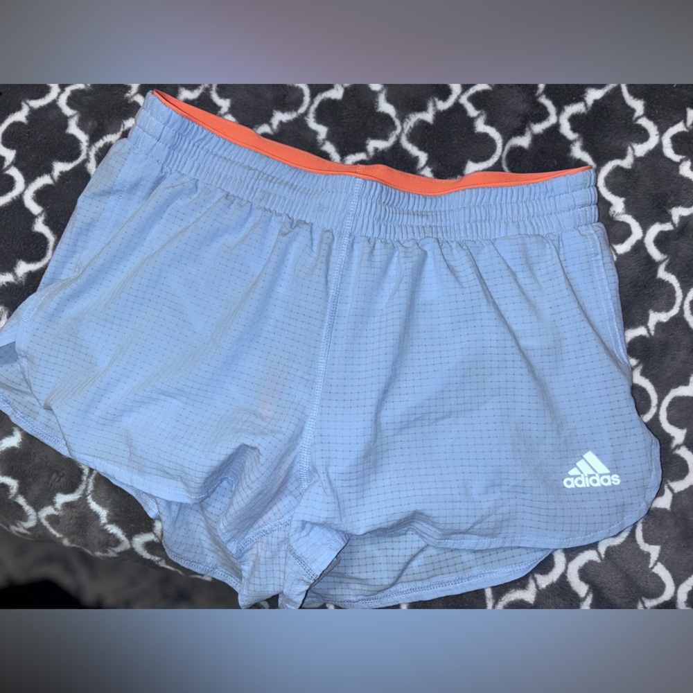 3” Adidas slim fit aero ready shorts with liner size s